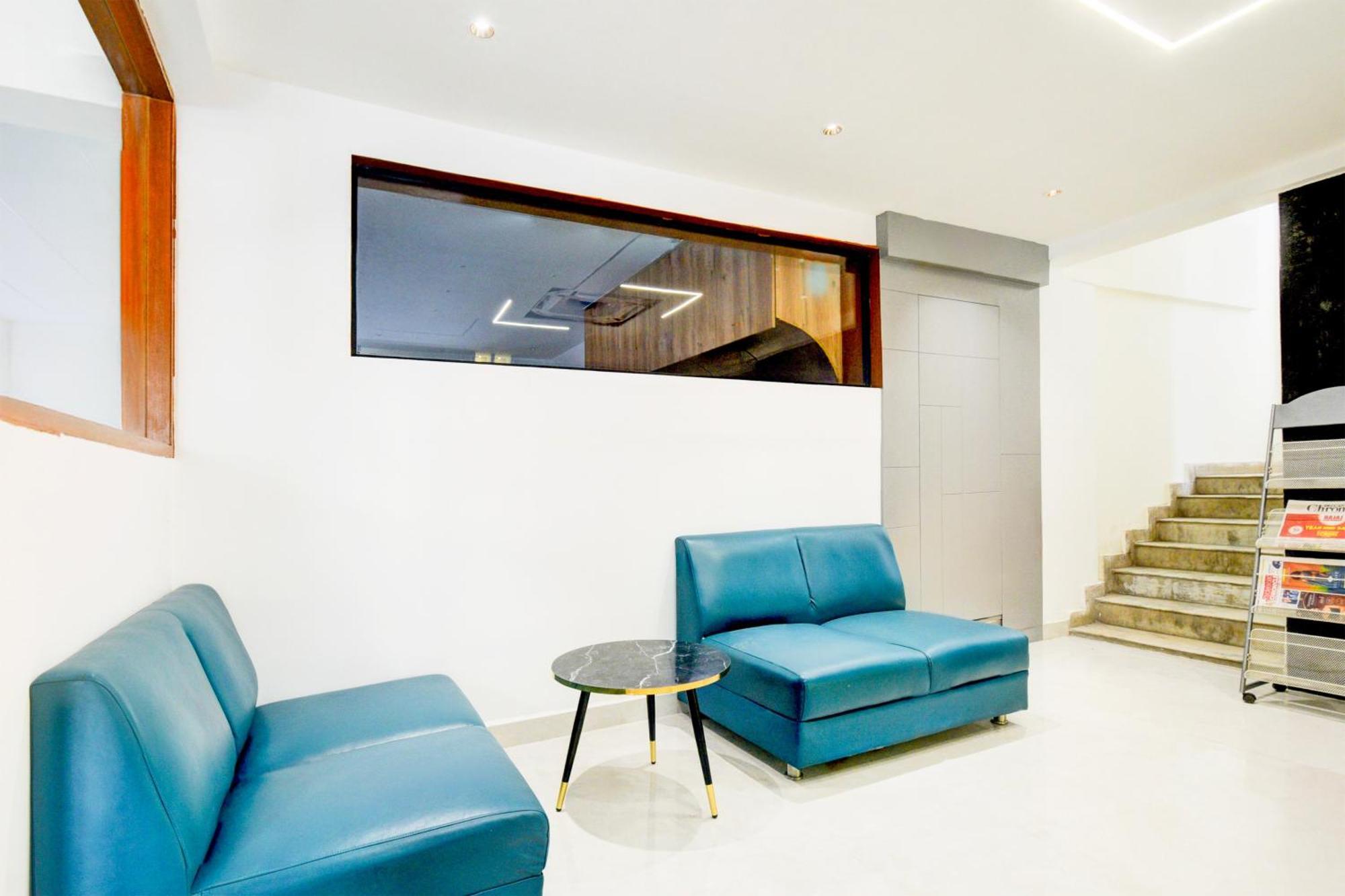 Townhouse Aarav Business Hotel Hyderabad Exterior photo